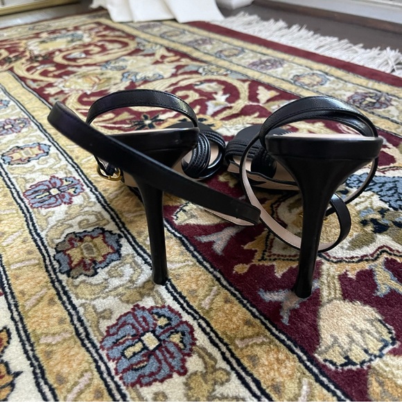 Stuart Weitzman Twist Sleek Sandal Heel - Picture 3 of 9